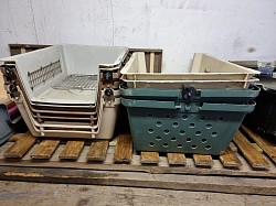 Die Tierambulanz verteilt diverse Sachspenden